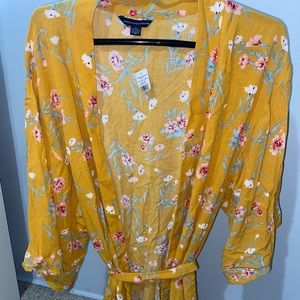 Never worn!!!!